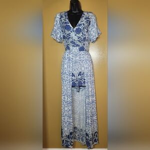 NWT Angie Blue and White Boho Cottagecore Maxi Romper sz L Q5S25-MY15